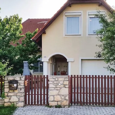 Stunning In W/ Wifi And 2 Bedrooms Apartmán Gyenesdiás